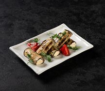 Рулетики из баклажанов с пряным сырным муссом