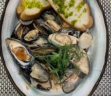 Мидии в соусе дорблю