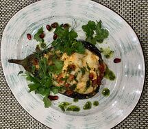 Битый баклажан с сыром и томатами 