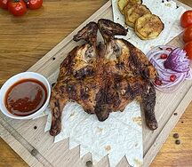 Цыплёнок табака на мангале