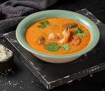 Том ям с креветками