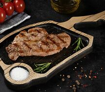 Стейк из cвинoй шеи