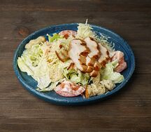 Салат Цезарь с курицей