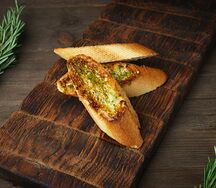 Брускетта черная с чесноком