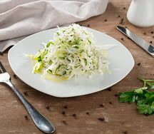 Салат капустный с огурцом