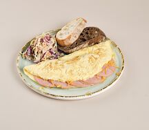 Омлет с ветчиной и сыром