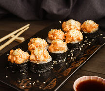 Запеченный ролл Лосось под сыром