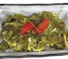 Фасоль зелёная с яйцом