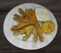 Барабуля жареная с соусом тартар