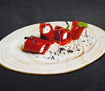 Рулетики из красного перца