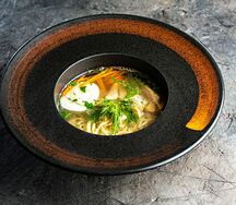 Куриный суп с яйцом