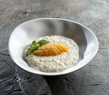 Каша Рисовая с кокосовым молоком и персиком