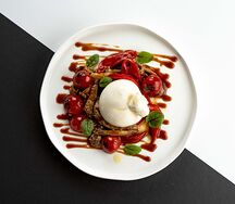 Буррата с запеченными овощами