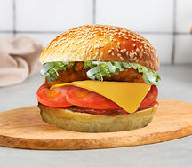 Мега бургер со шницелем