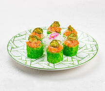 Грин ролл с лососем