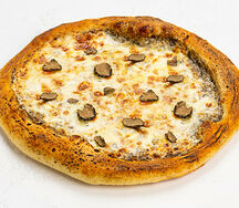 Пицца с тертым трюфелем