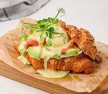 Яйцо Бенедикт с лососем