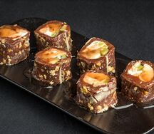 Ролл Чёрная мамба