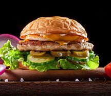 Бургер с креветкой