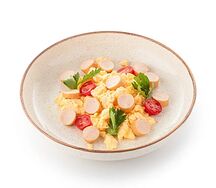Омлет с куриными мини-сосисками