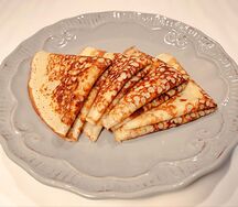 Блины на кефире со сливочным маслом