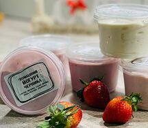 Йогурт с черникой густой