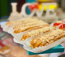 Эклер солёная карамель