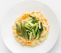 Салат с капустой и огурцом