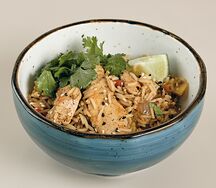 Вок с рисом и курицей