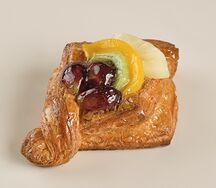 Дениш с фруктами