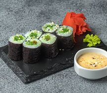 Ролл с чукой