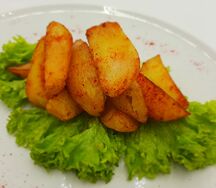 Картофельные дольки в специях