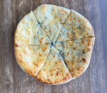 Хачапури с сыром и зеленью