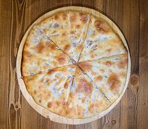 Хачапури лобиани (с фасолью)
