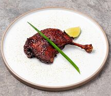 Утиная ножка в соусе хойсин