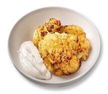 Печеная цветная капуста с трюфельным соусом