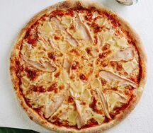 Пицца Та самая с ананасами