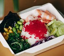 Поке с тигровой креветкой