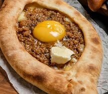 Лодочка с мясом и сыром