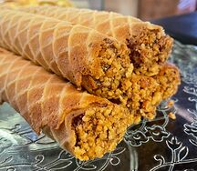 Вафельная трубочка со сгущенкой