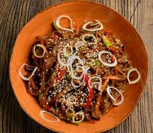 Лапша гречневая с овощами