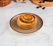 Улитка с карамельной начинкой