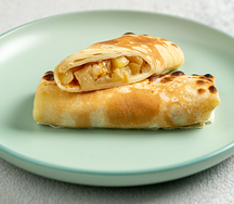 Блинчики с яблоком и корицей