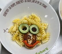 Котлетка из индейки Овечка с макарошками