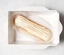 Эклер ванильный