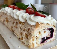Меренговый рулет