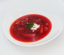 Борщичок с черносливом и сметаной