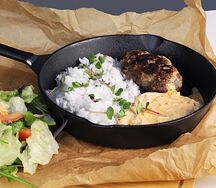 Котлета из говядины с рисом и соусом том ям