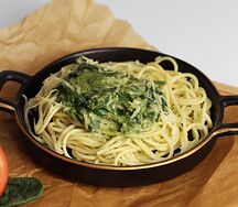 Паста со шпинатом и пармезаном