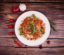 Яичная лапша с морепродуктами